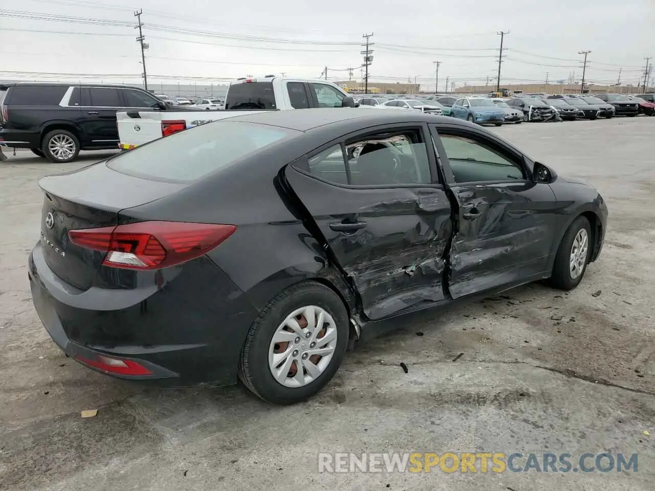 3 Photograph of a damaged car 5NPD74LF6LH541730 HYUNDAI ELANTRA 2020