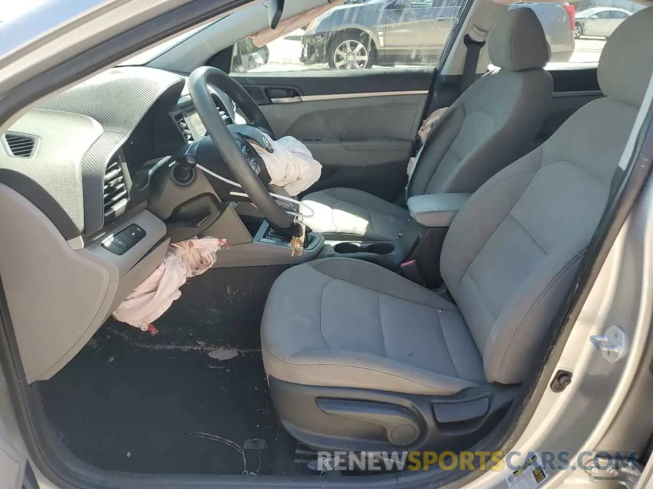 7 Photograph of a damaged car 5NPD74LF6LH587221 HYUNDAI ELANTRA 2020
