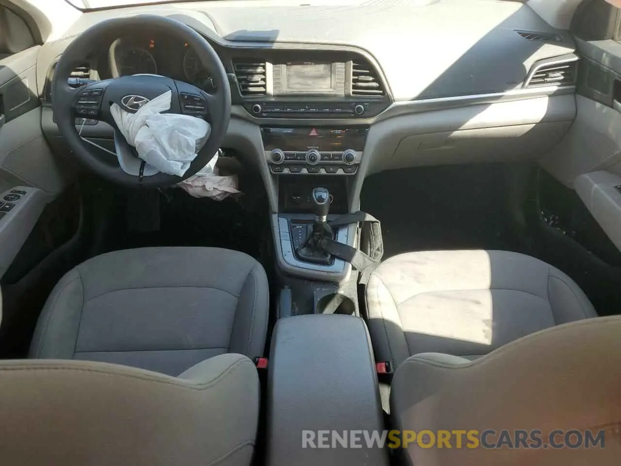 8 Photograph of a damaged car 5NPD74LF6LH587221 HYUNDAI ELANTRA 2020