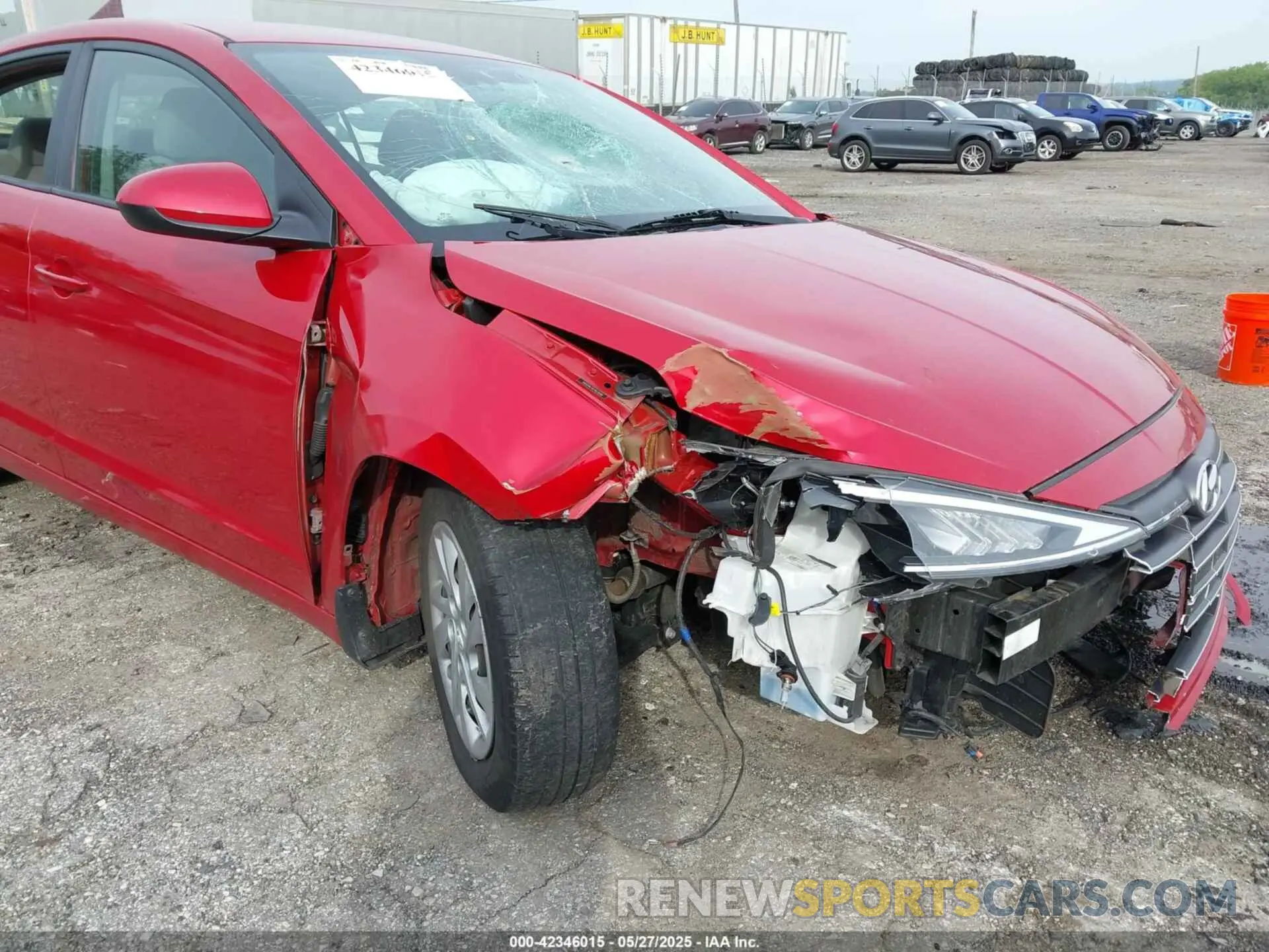 6 Photograph of a damaged car 5NPD74LF6LH616569 HYUNDAI ELANTRA 2020