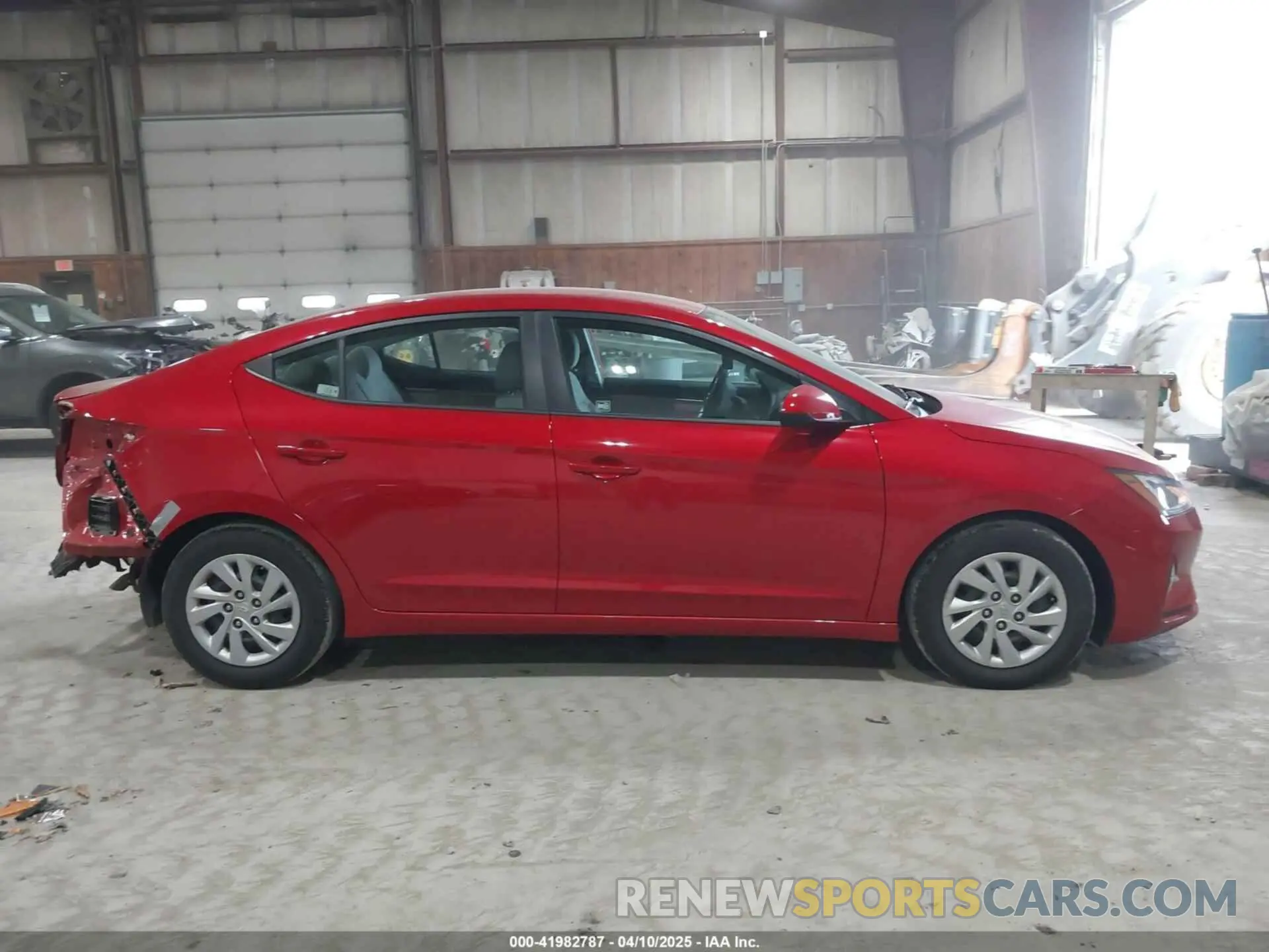 13 Photograph of a damaged car 5NPD74LF6LH619830 HYUNDAI ELANTRA 2020