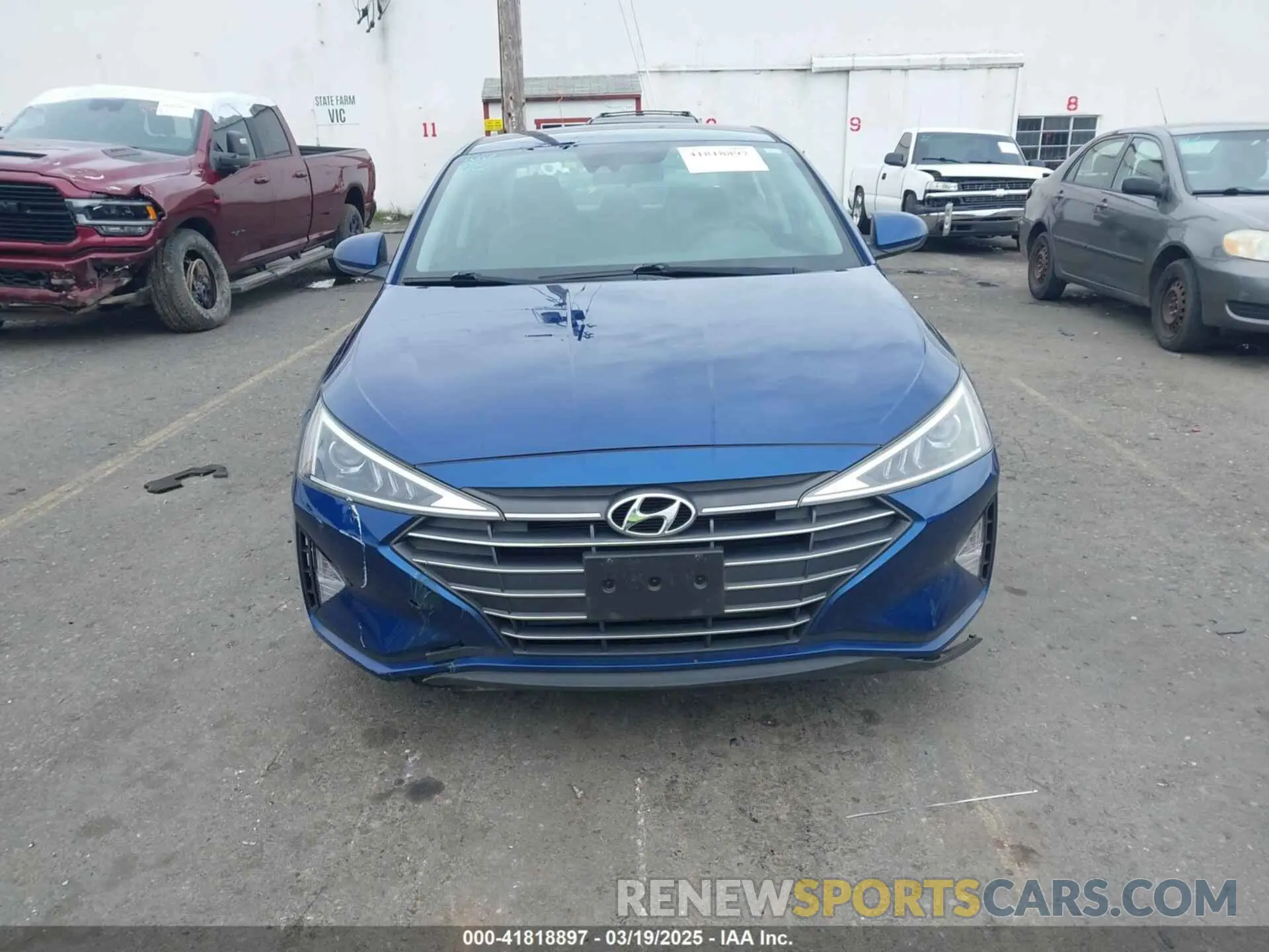 12 Photograph of a damaged car 5NPD74LF7LH510888 HYUNDAI ELANTRA 2020