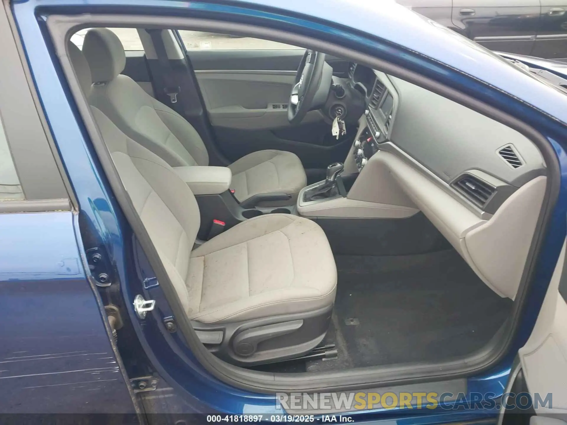 5 Photograph of a damaged car 5NPD74LF7LH510888 HYUNDAI ELANTRA 2020