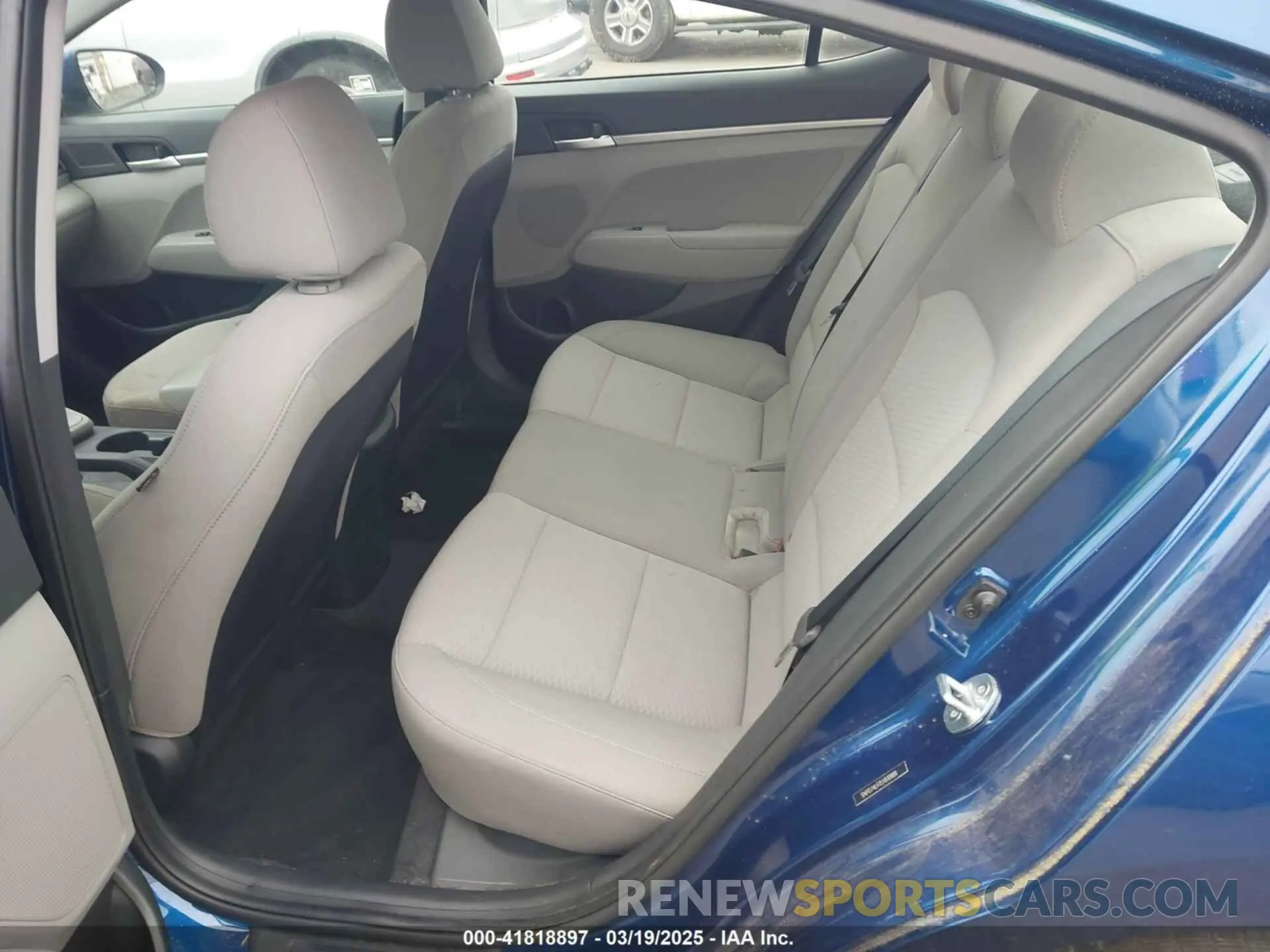 8 Photograph of a damaged car 5NPD74LF7LH510888 HYUNDAI ELANTRA 2020