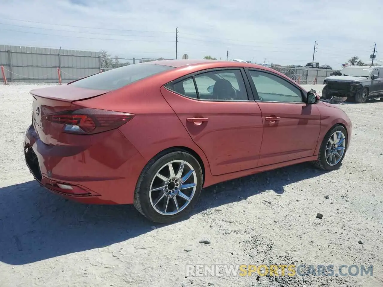 3 Photograph of a damaged car 5NPD74LF7LH512818 HYUNDAI ELANTRA 2020