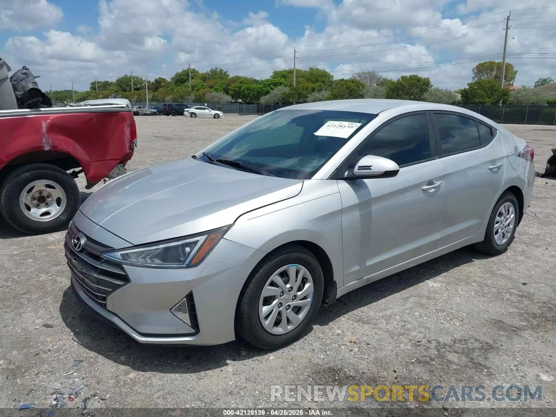 2 Photograph of a damaged car 5NPD74LF7LH513323 HYUNDAI ELANTRA 2020