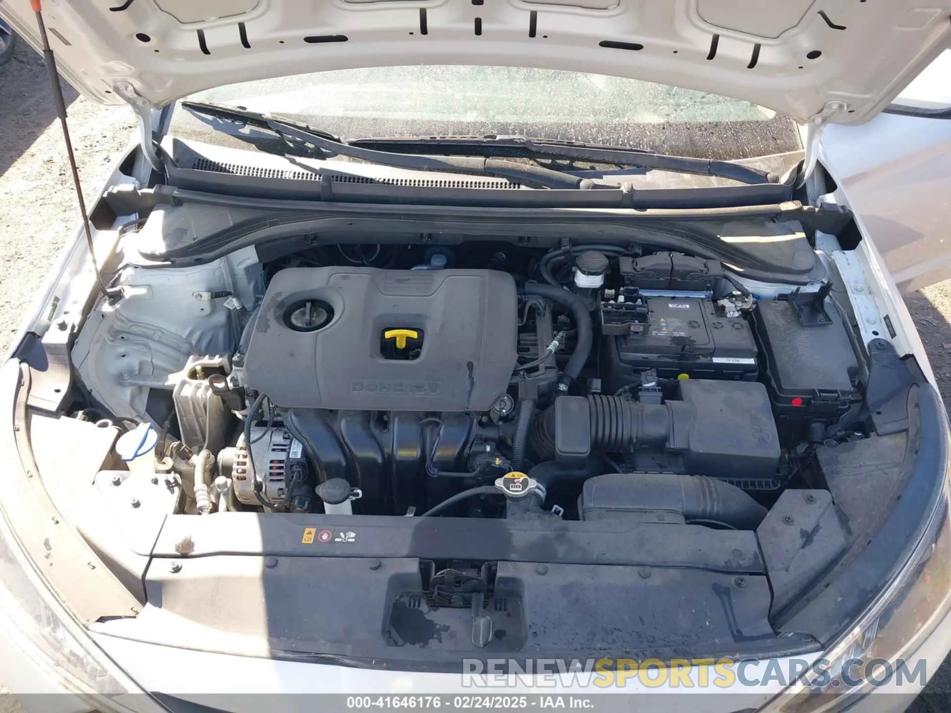 10 Photograph of a damaged car 5NPD74LF7LH527559 HYUNDAI ELANTRA 2020