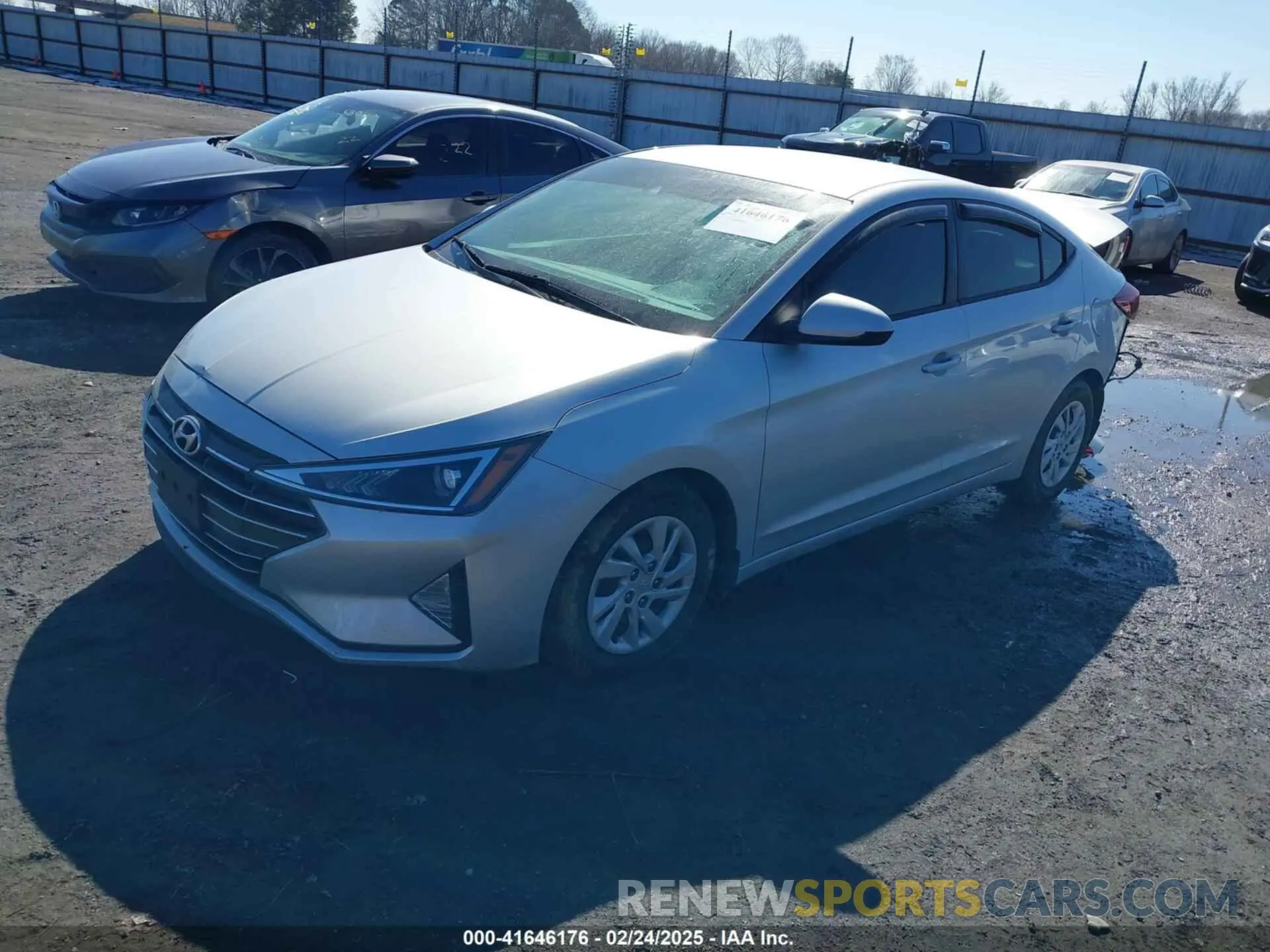 2 Photograph of a damaged car 5NPD74LF7LH527559 HYUNDAI ELANTRA 2020