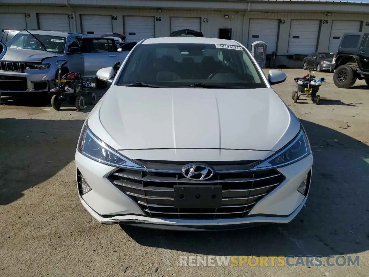 5 Photograph of a damaged car 5NPD74LF7LH527609 HYUNDAI ELANTRA 2020