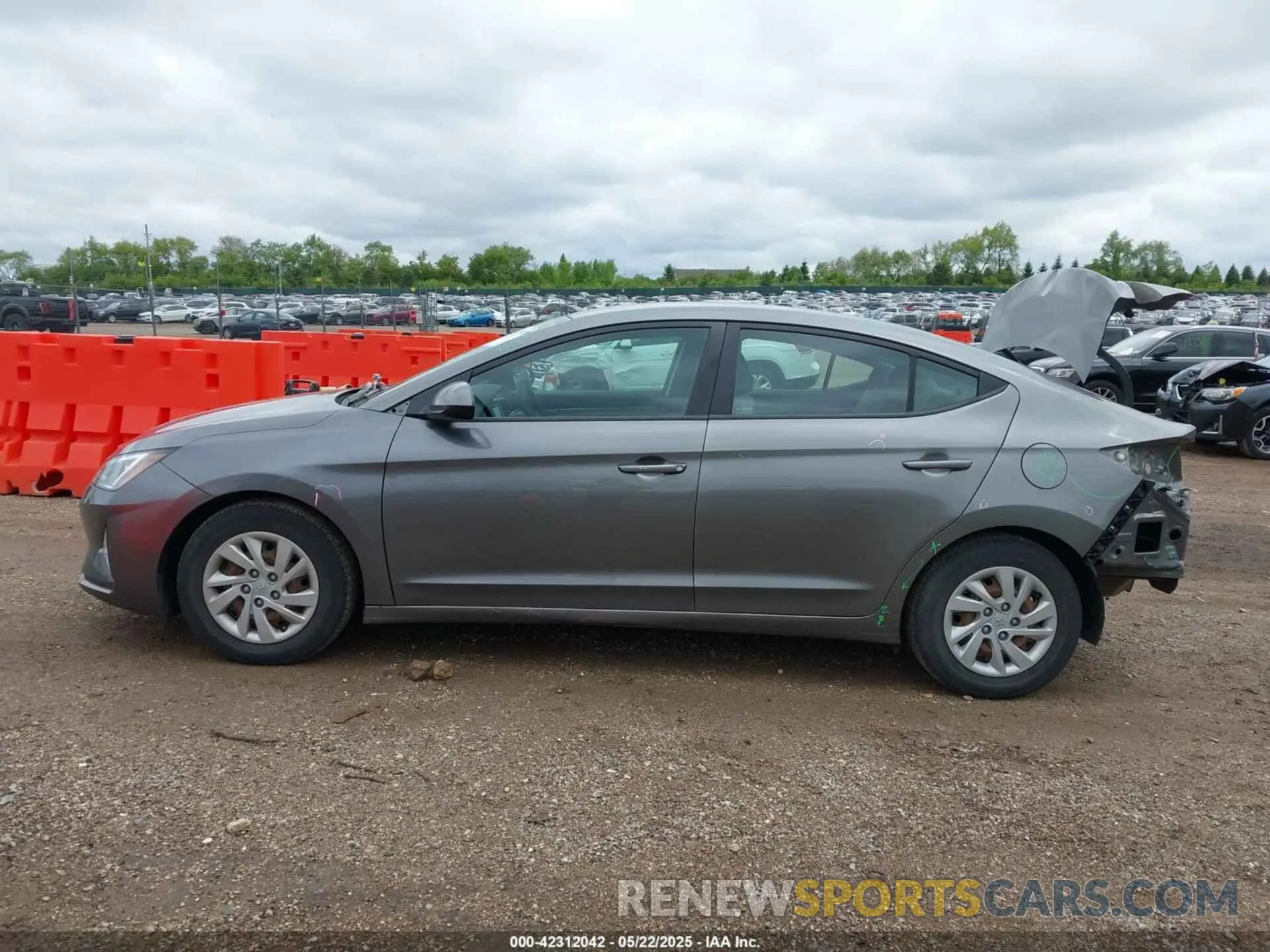 15 Photograph of a damaged car 5NPD74LF7LH536925 HYUNDAI ELANTRA 2020
