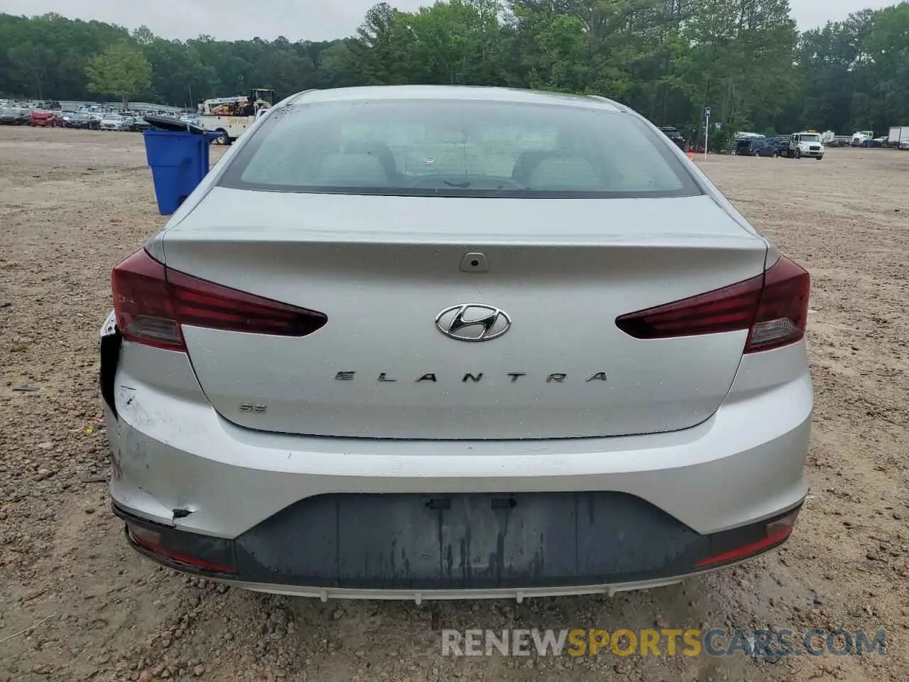 6 Photograph of a damaged car 5NPD74LF7LH538299 HYUNDAI ELANTRA 2020
