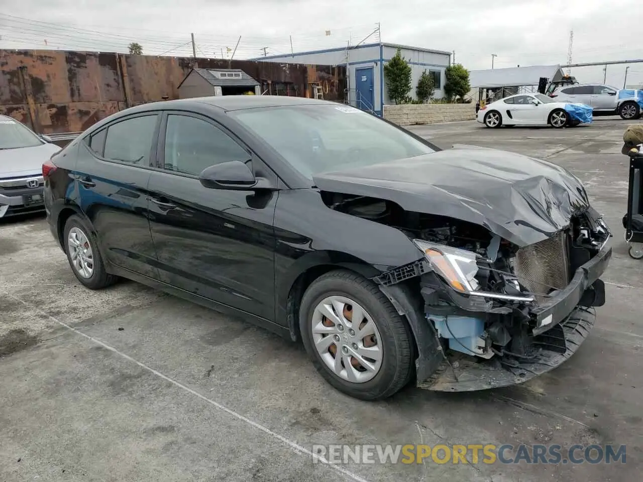4 Photograph of a damaged car 5NPD74LF7LH543499 HYUNDAI ELANTRA 2020
