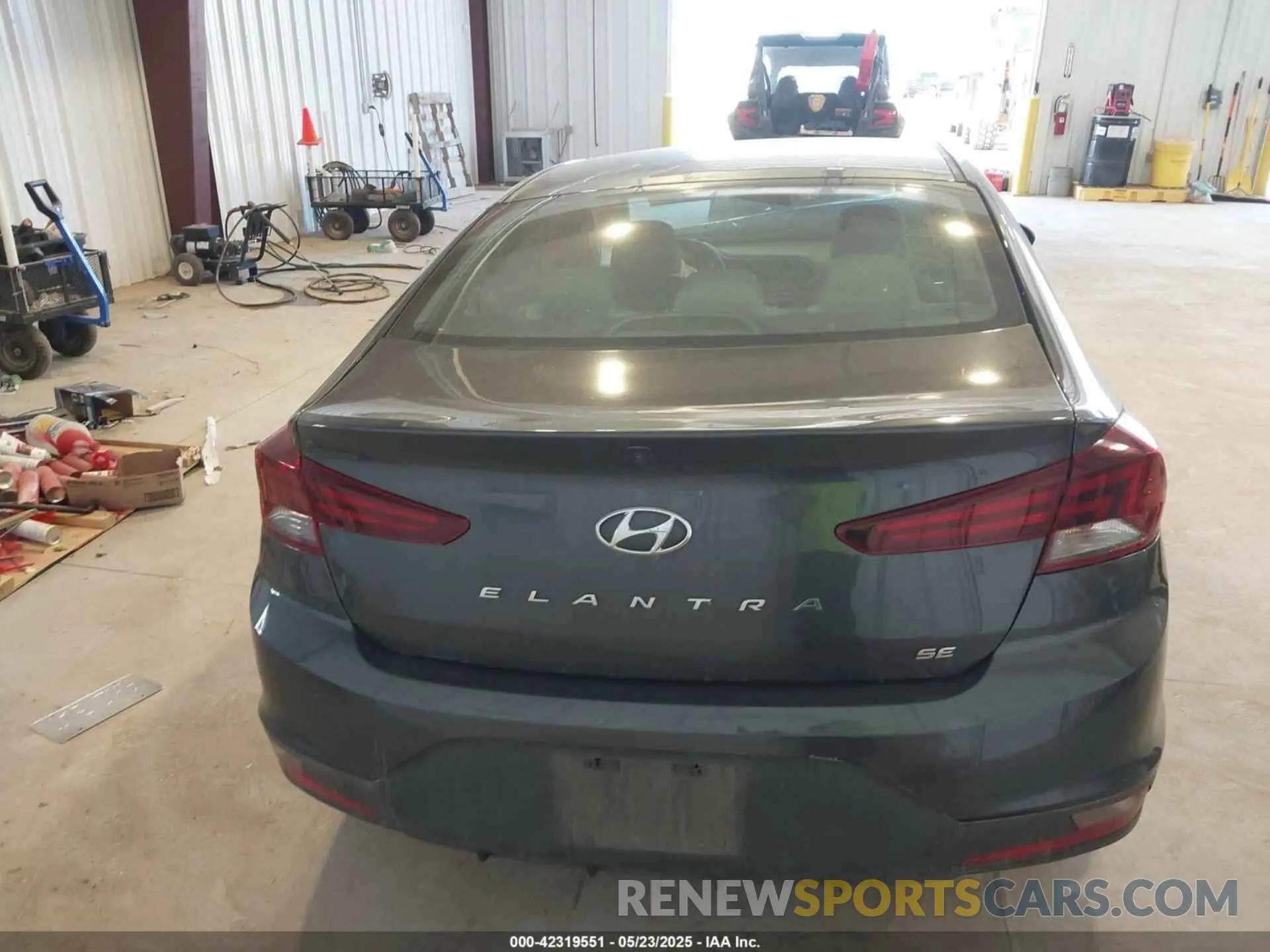16 Photograph of a damaged car 5NPD74LF7LH550498 HYUNDAI ELANTRA 2020