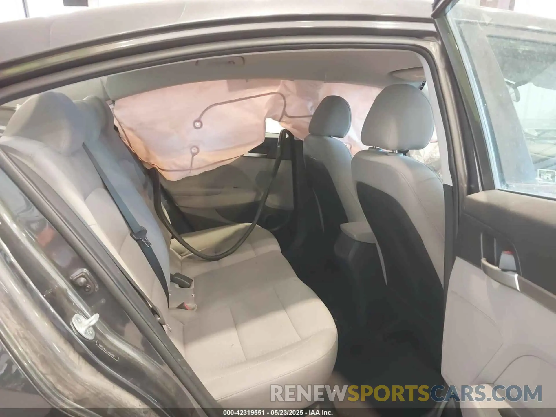 8 Photograph of a damaged car 5NPD74LF7LH550498 HYUNDAI ELANTRA 2020