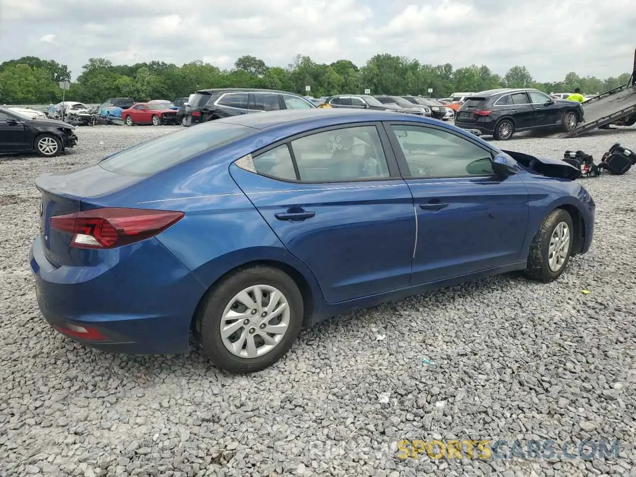 3 Photograph of a damaged car 5NPD74LF7LH593822 HYUNDAI ELANTRA 2020