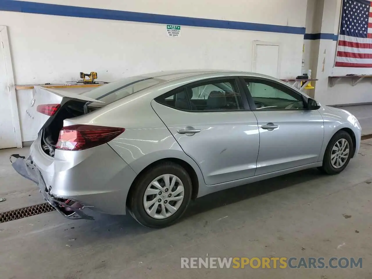 3 Photograph of a damaged car 5NPD74LF7LH602261 HYUNDAI ELANTRA 2020