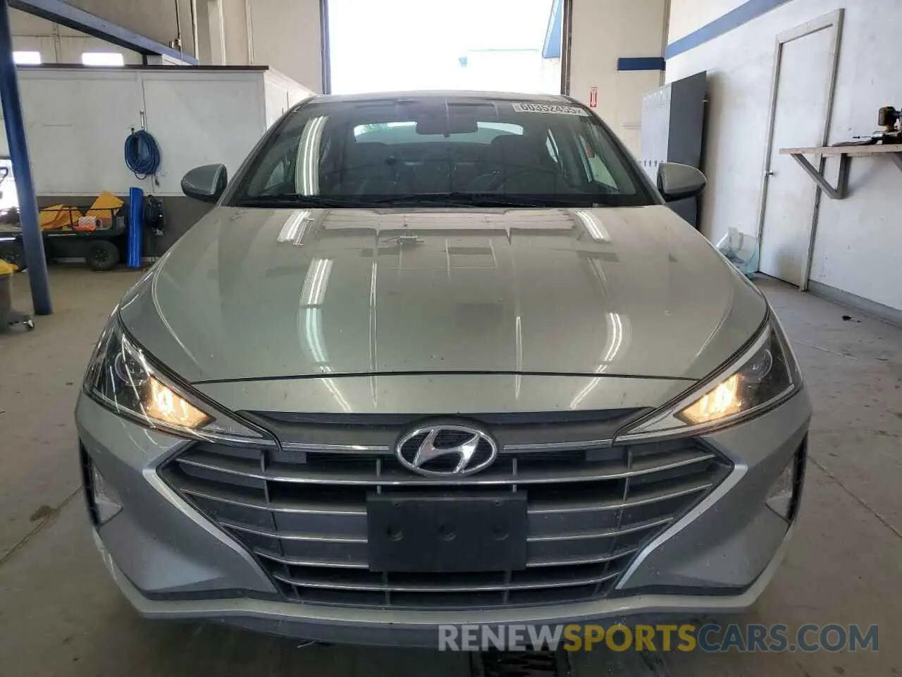 5 Photograph of a damaged car 5NPD74LF7LH602261 HYUNDAI ELANTRA 2020