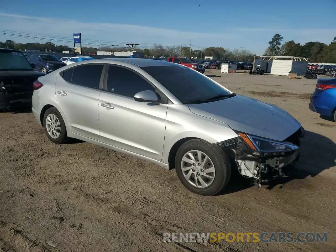 4 Photograph of a damaged car 5NPD74LF8LH502704 HYUNDAI ELANTRA 2020