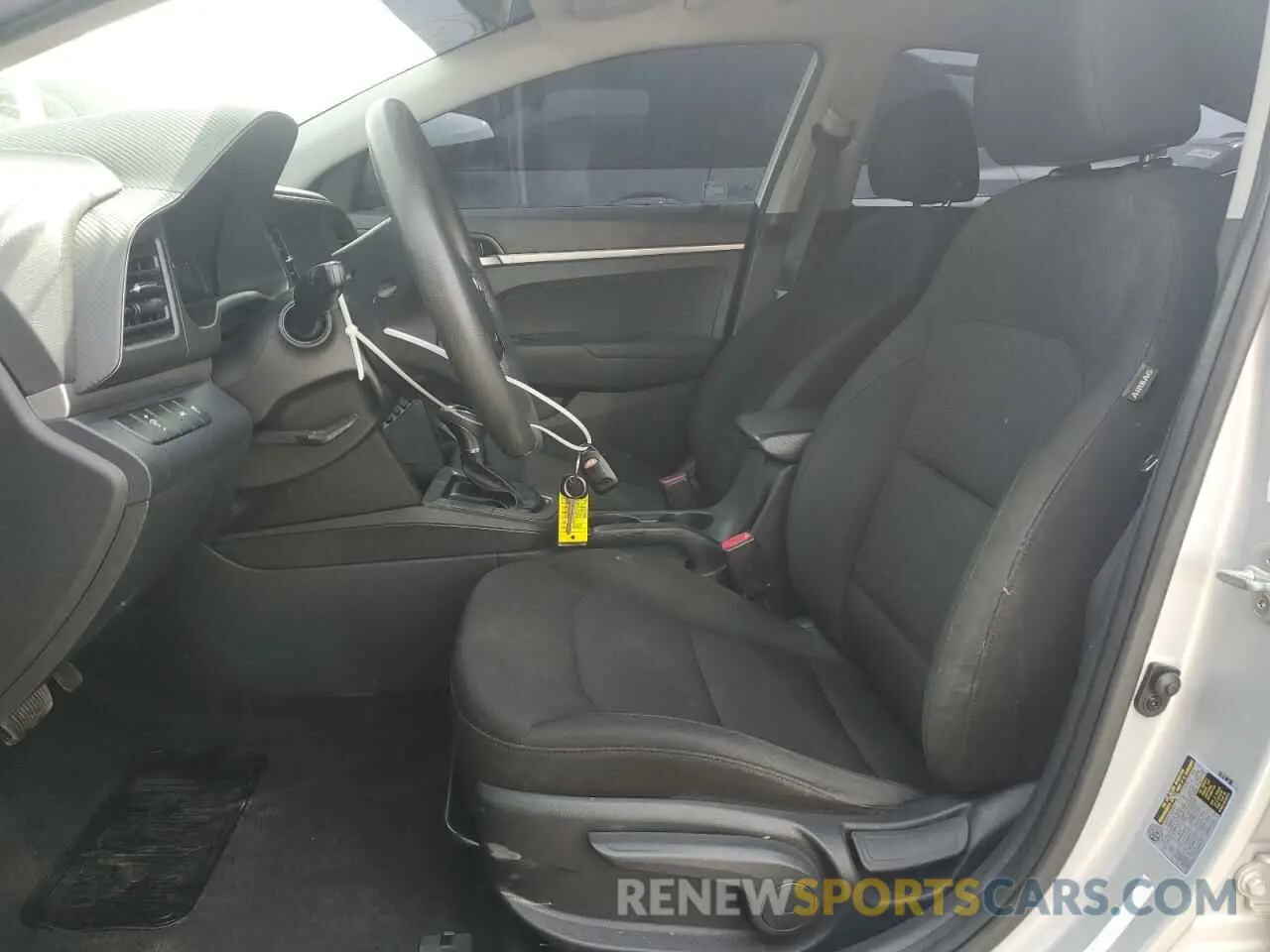 7 Photograph of a damaged car 5NPD74LF8LH502704 HYUNDAI ELANTRA 2020