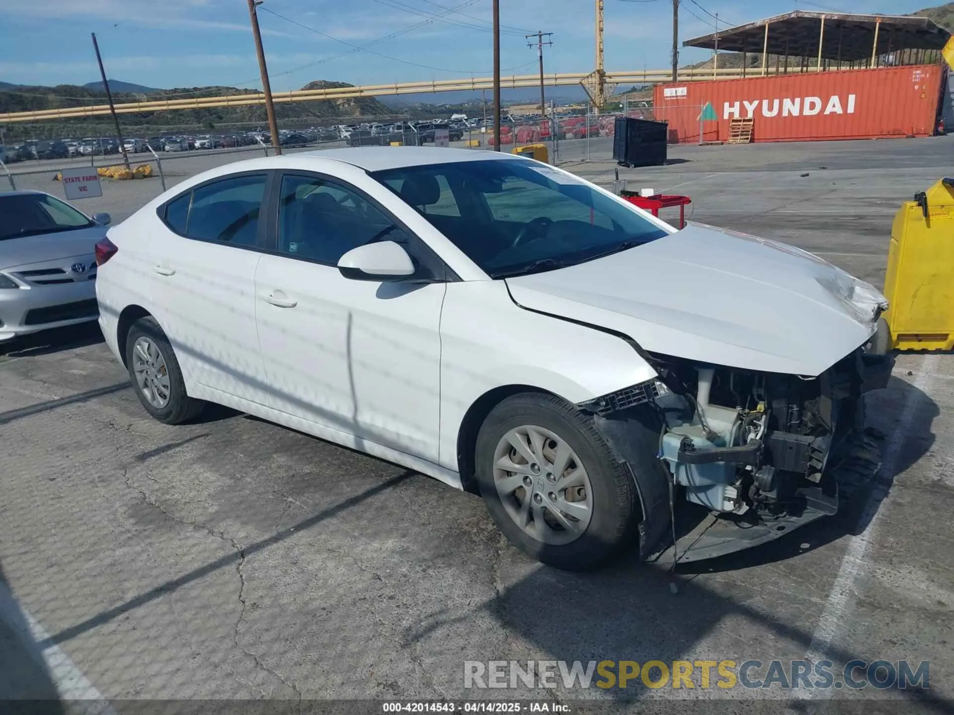 1 Photograph of a damaged car 5NPD74LF8LH508941 HYUNDAI ELANTRA 2020