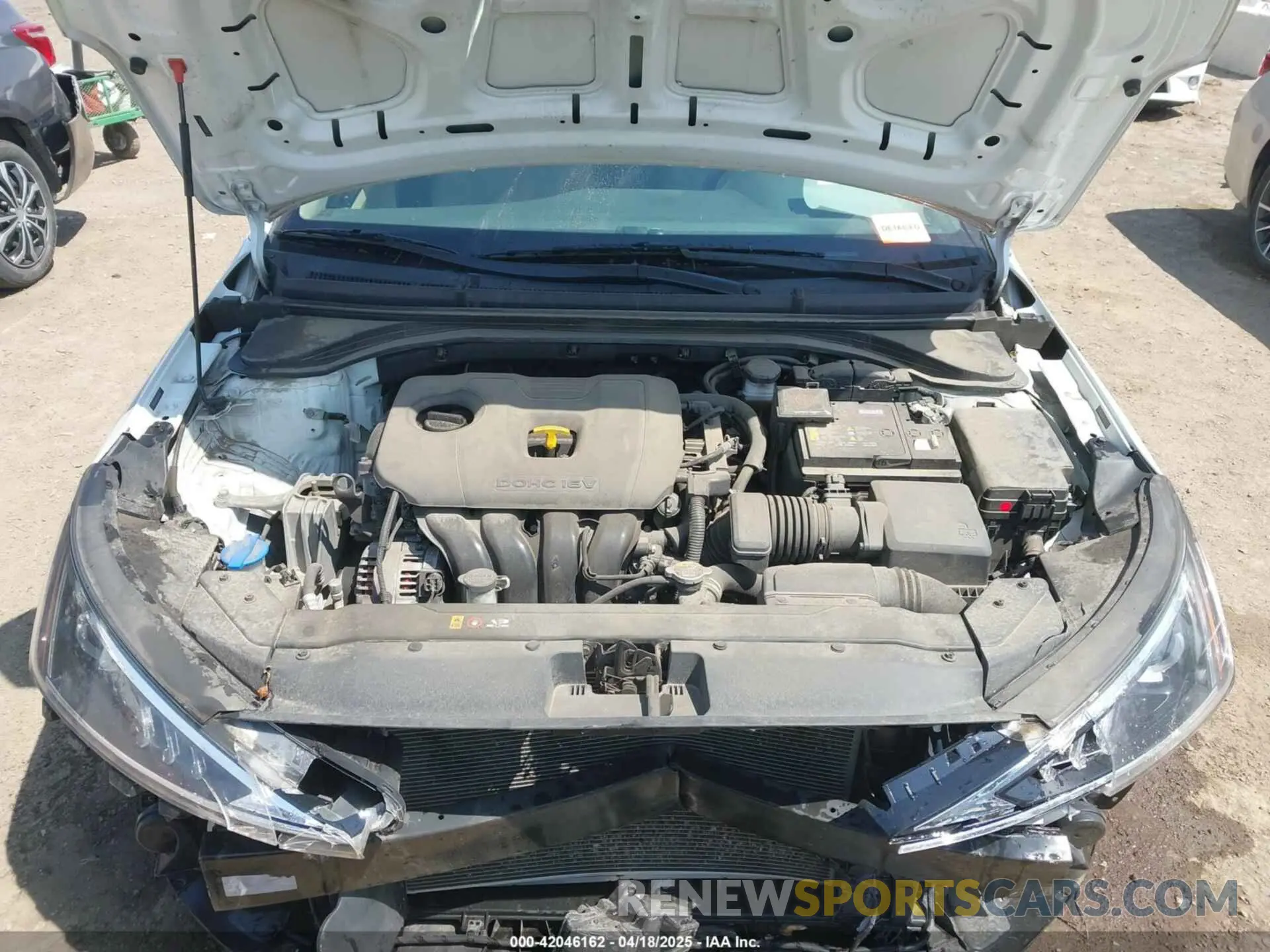 10 Photograph of a damaged car 5NPD74LF8LH519597 HYUNDAI ELANTRA 2020