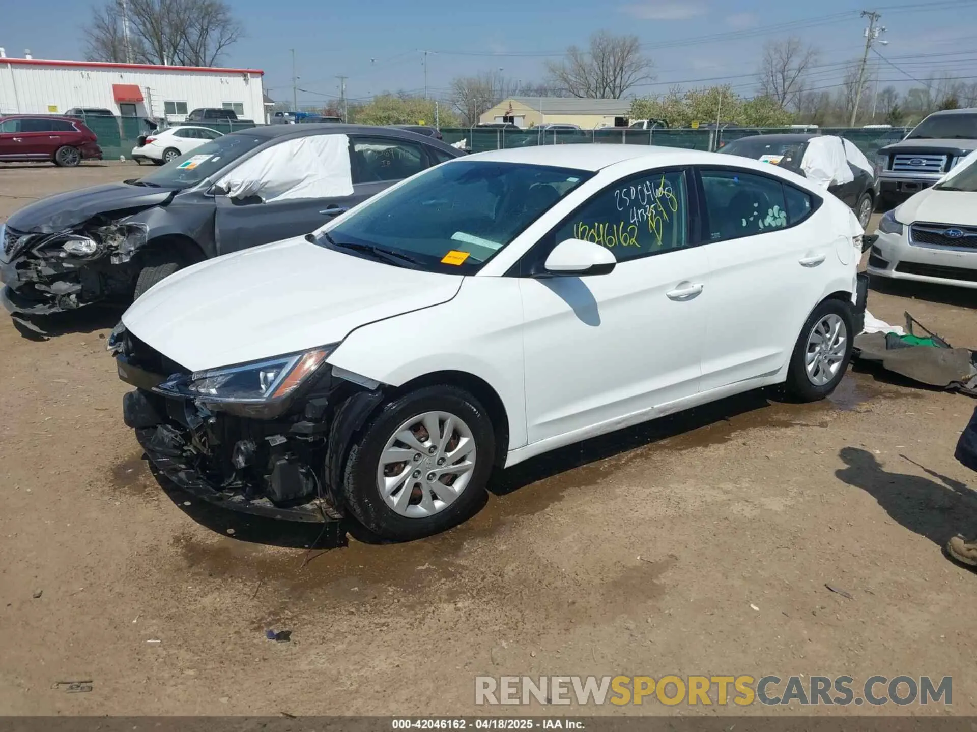 2 Photograph of a damaged car 5NPD74LF8LH519597 HYUNDAI ELANTRA 2020