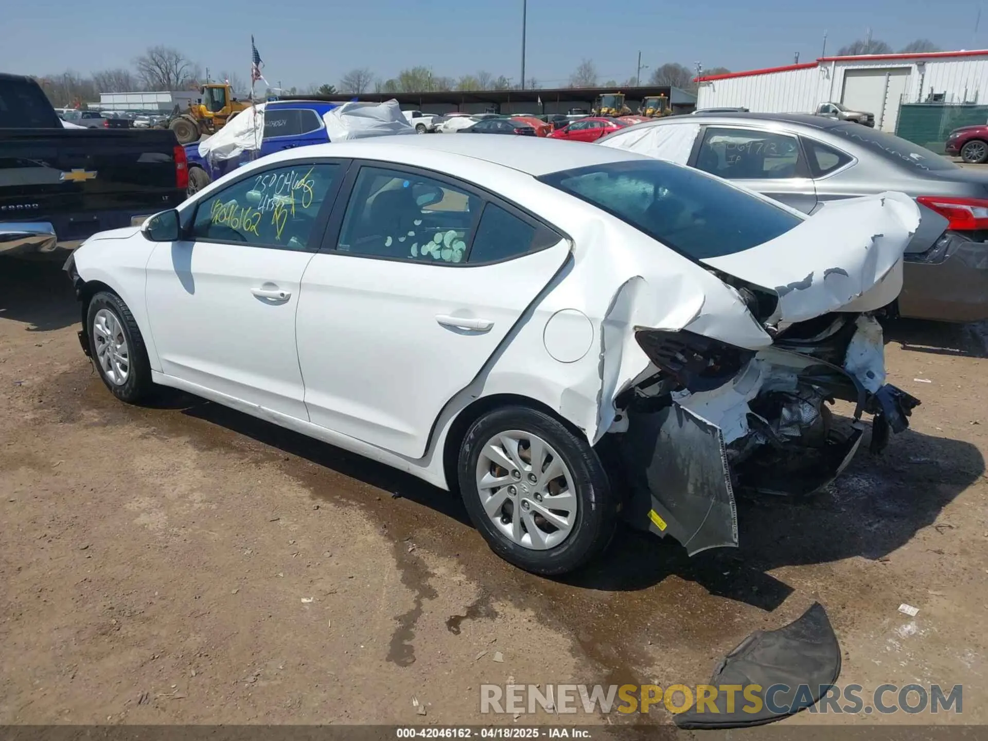 3 Photograph of a damaged car 5NPD74LF8LH519597 HYUNDAI ELANTRA 2020
