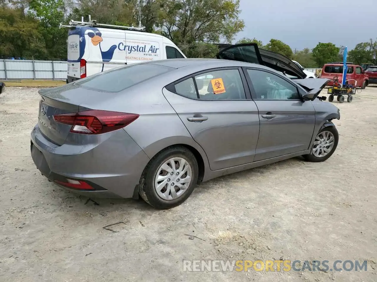 3 Photograph of a damaged car 5NPD74LF8LH525786 HYUNDAI ELANTRA 2020