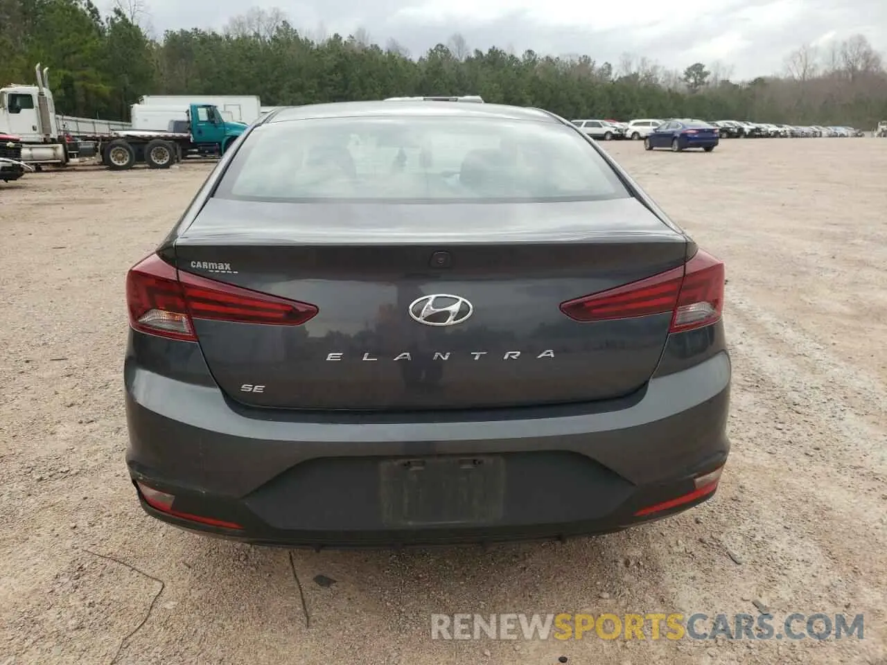 6 Photograph of a damaged car 5NPD74LF8LH607131 HYUNDAI ELANTRA 2020