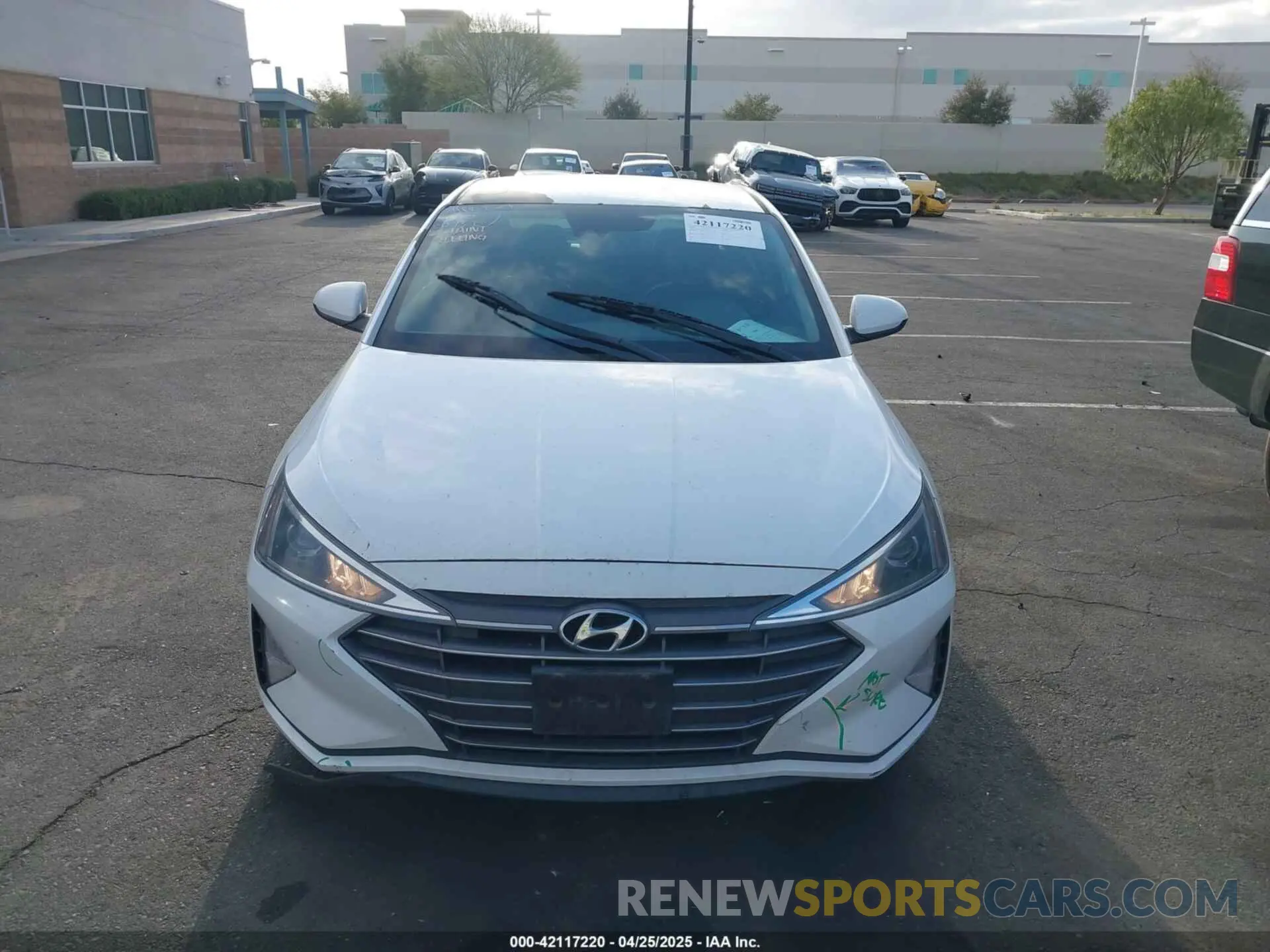 12 Photograph of a damaged car 5NPD74LF9LH501450 HYUNDAI ELANTRA 2020