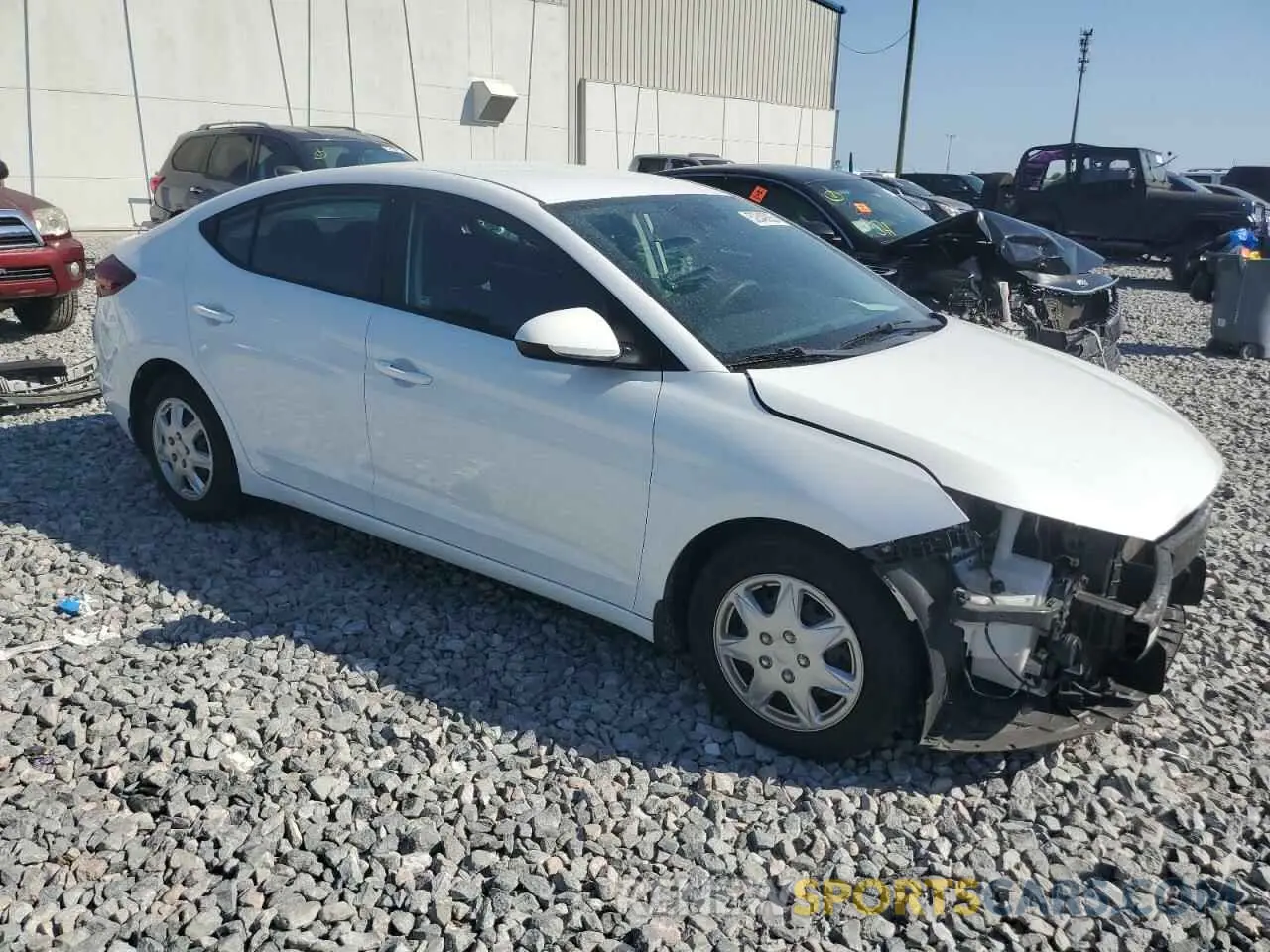 4 Photograph of a damaged car 5NPD74LF9LH505207 HYUNDAI ELANTRA 2020