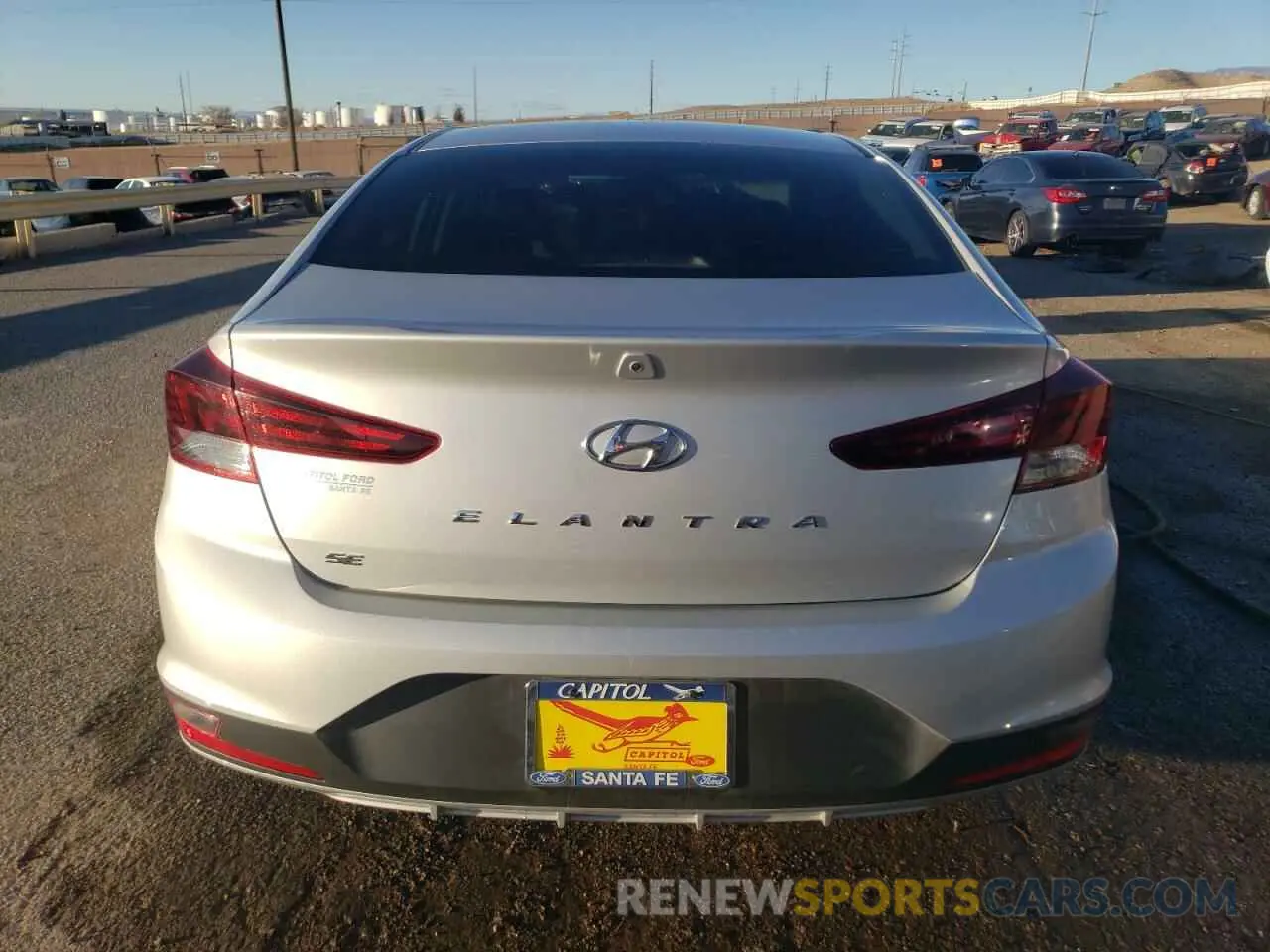 6 Photograph of a damaged car 5NPD74LF9LH511122 HYUNDAI ELANTRA 2020