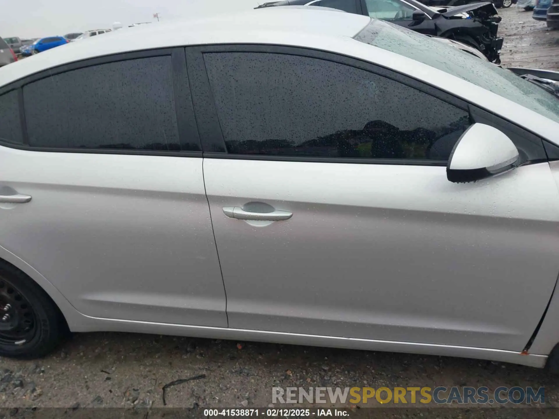 14 Photograph of a damaged car 5NPD74LF9LH515106 HYUNDAI ELANTRA 2020