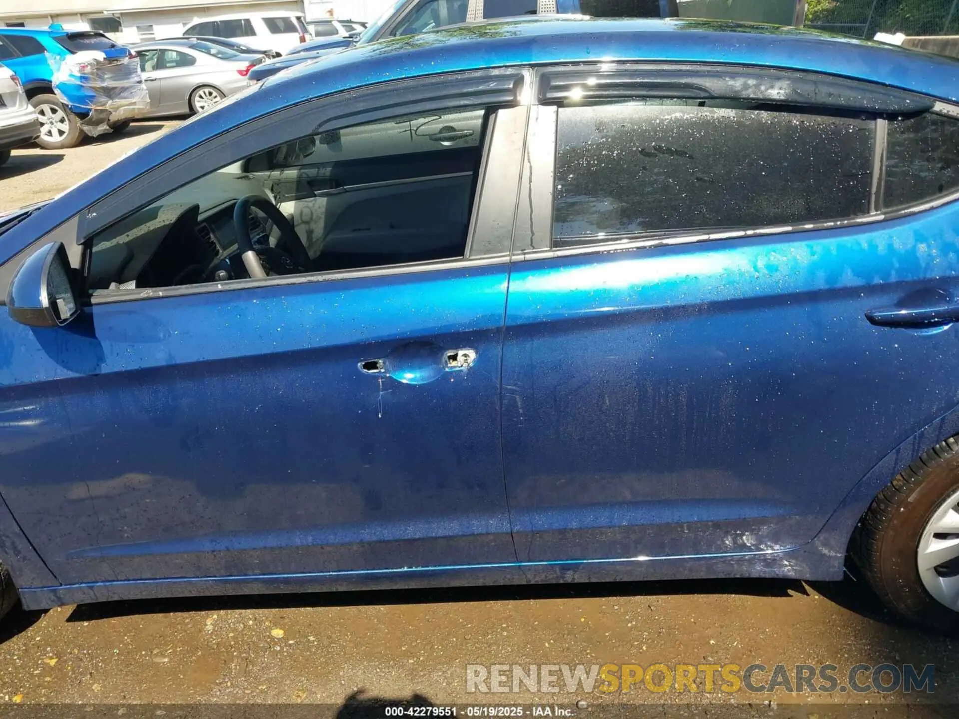 14 Photograph of a damaged car 5NPD74LF9LH546999 HYUNDAI ELANTRA 2020