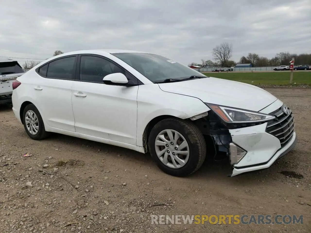 4 Photograph of a damaged car 5NPD74LF9LH550454 HYUNDAI ELANTRA 2020