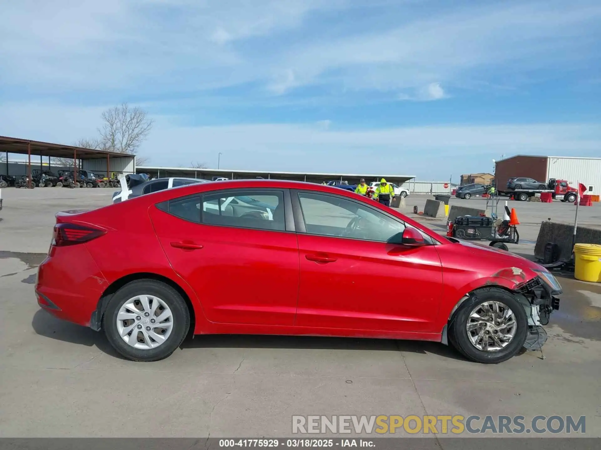 14 Photograph of a damaged car 5NPD74LF9LH550695 HYUNDAI ELANTRA 2020