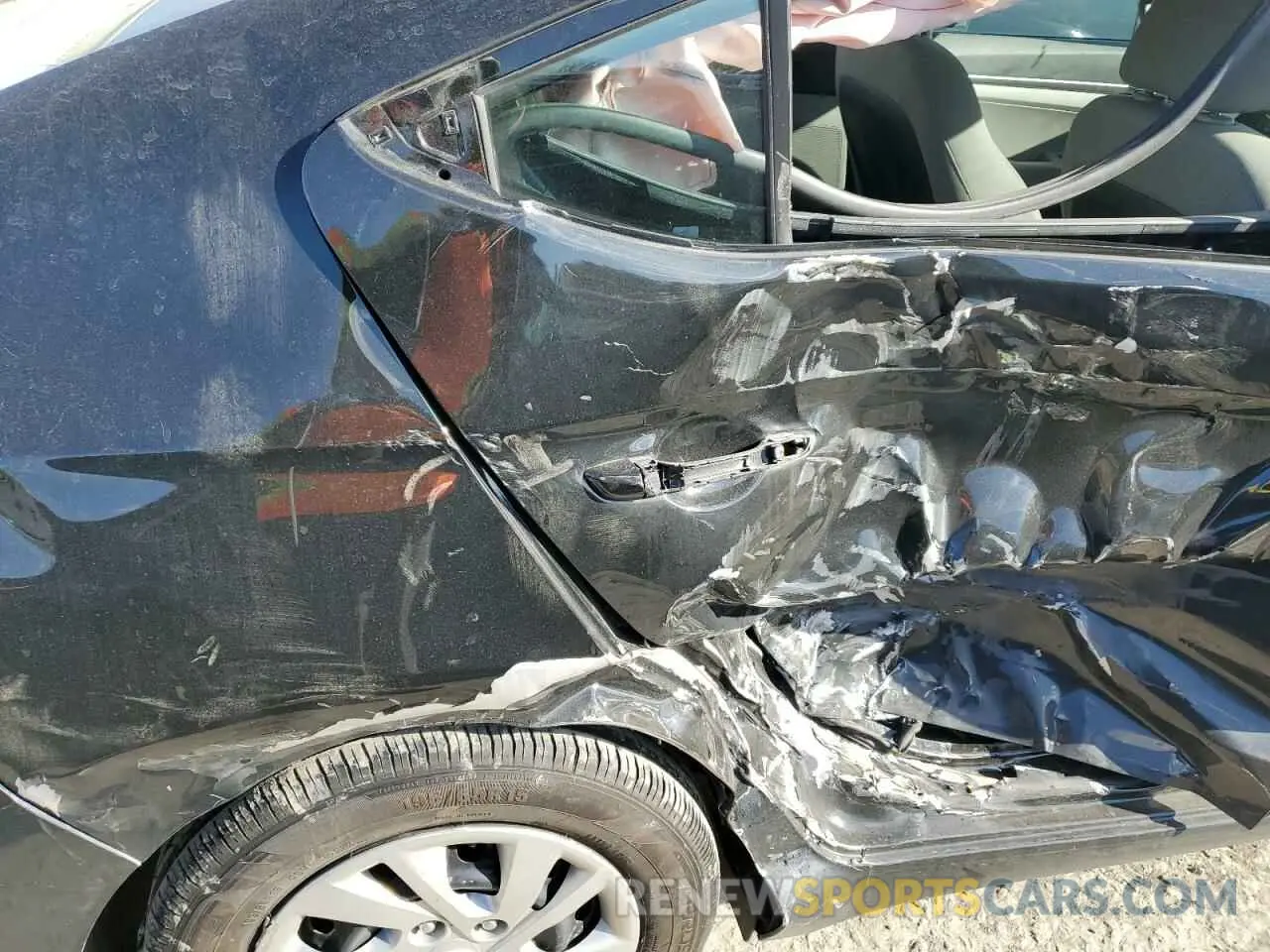 10 Photograph of a damaged car 5NPD74LF9LH586080 HYUNDAI ELANTRA 2020