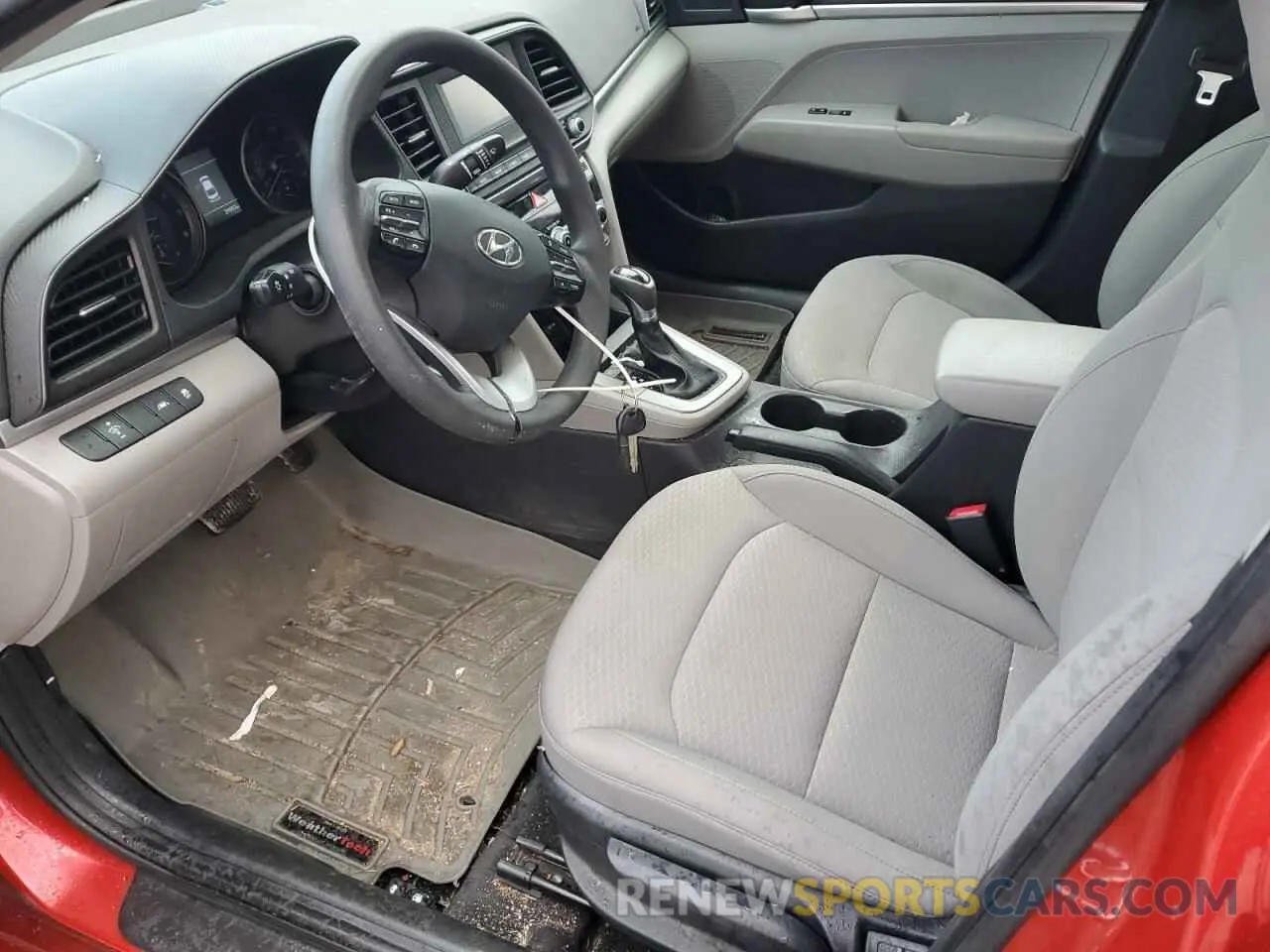 7 Photograph of a damaged car 5NPD74LF9LH609261 HYUNDAI ELANTRA 2020