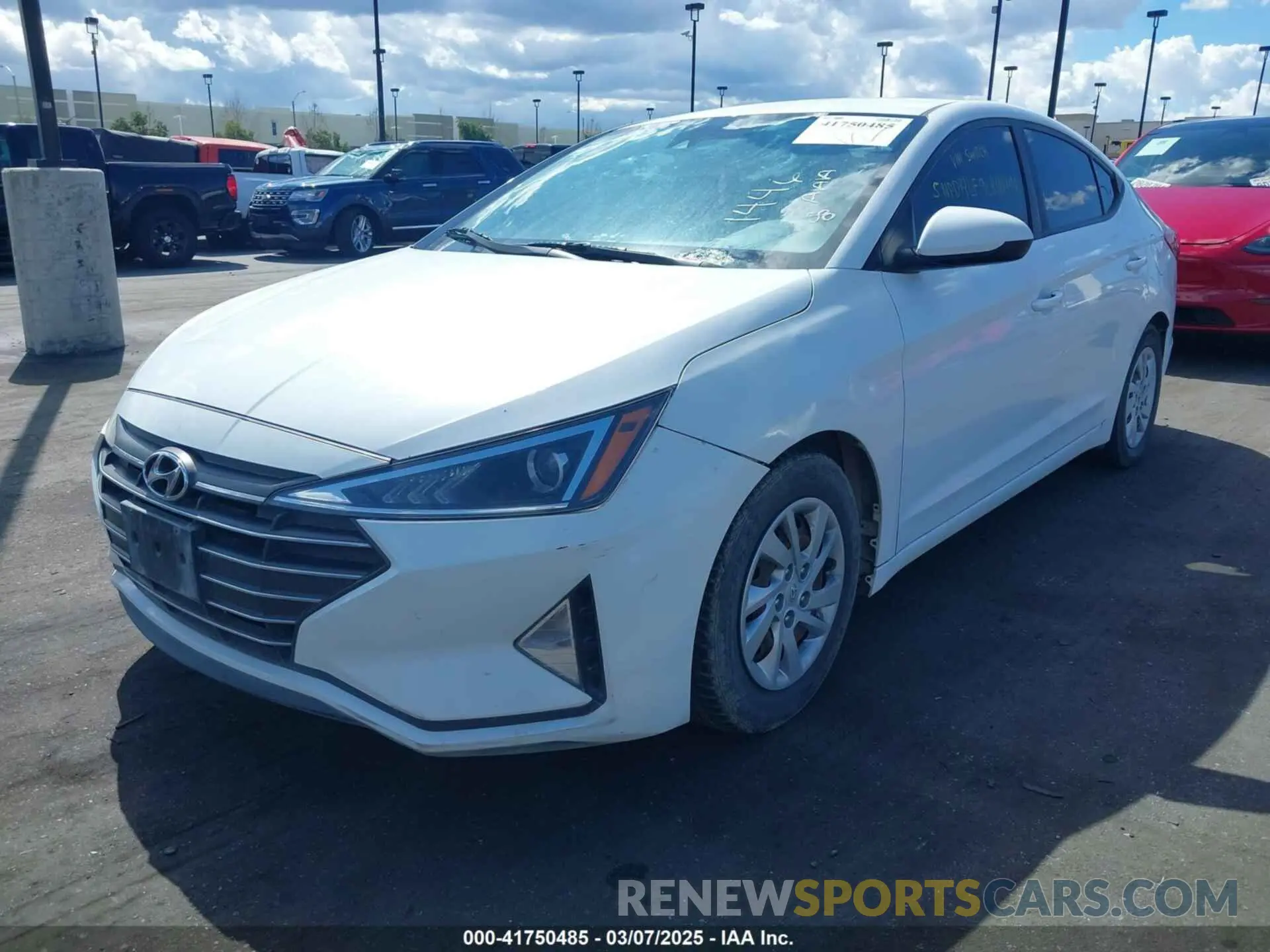 2 Photograph of a damaged car 5NPD74LF9LH611446 HYUNDAI ELANTRA 2020
