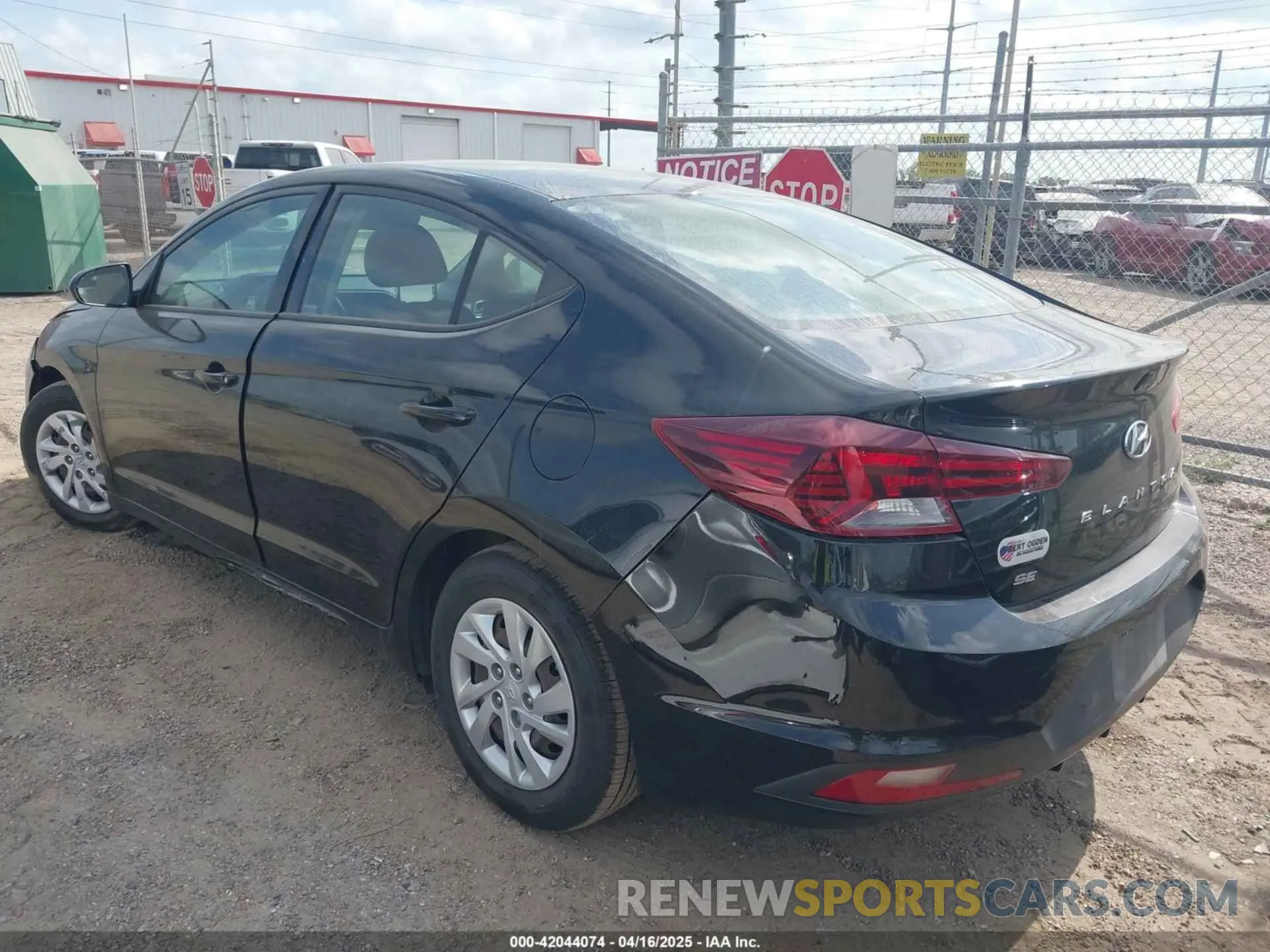 3 Photograph of a damaged car 5NPD74LF9LH611530 HYUNDAI ELANTRA 2020