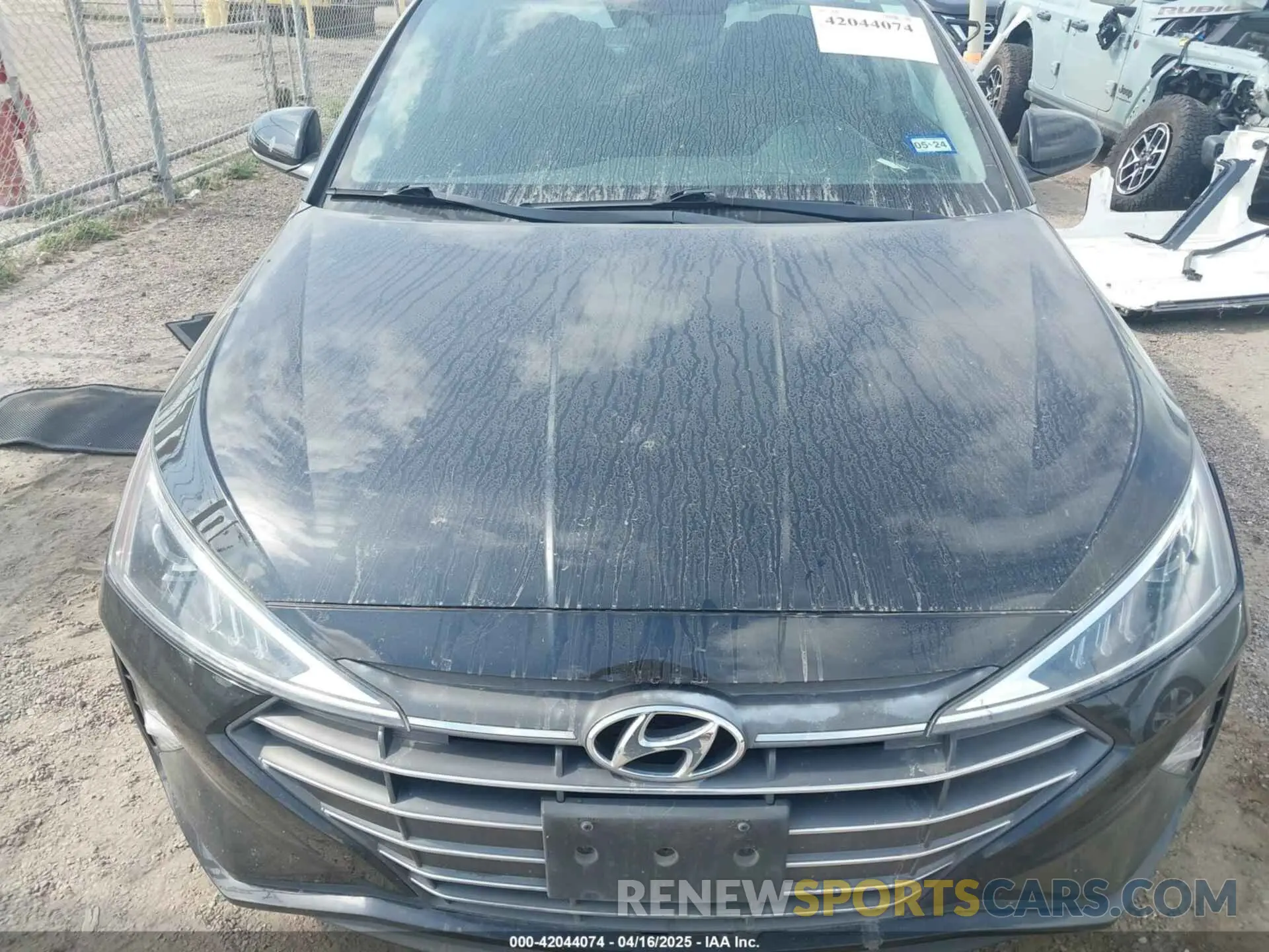 6 Photograph of a damaged car 5NPD74LF9LH611530 HYUNDAI ELANTRA 2020