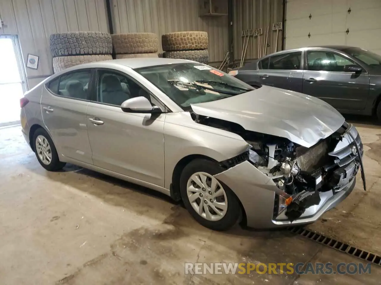 4 Photograph of a damaged car 5NPD74LF9LH622348 HYUNDAI ELANTRA 2020
