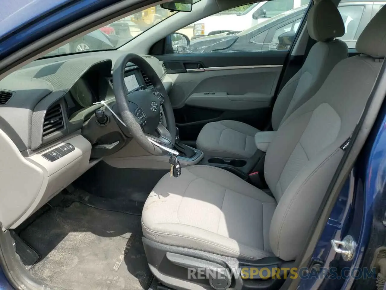 7 Photograph of a damaged car 5NPD74LFXLH505961 HYUNDAI ELANTRA 2020