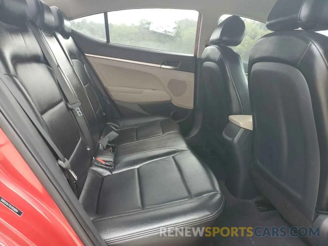 10 Photograph of a damaged car 5NPD74LFXLH516054 HYUNDAI ELANTRA 2020