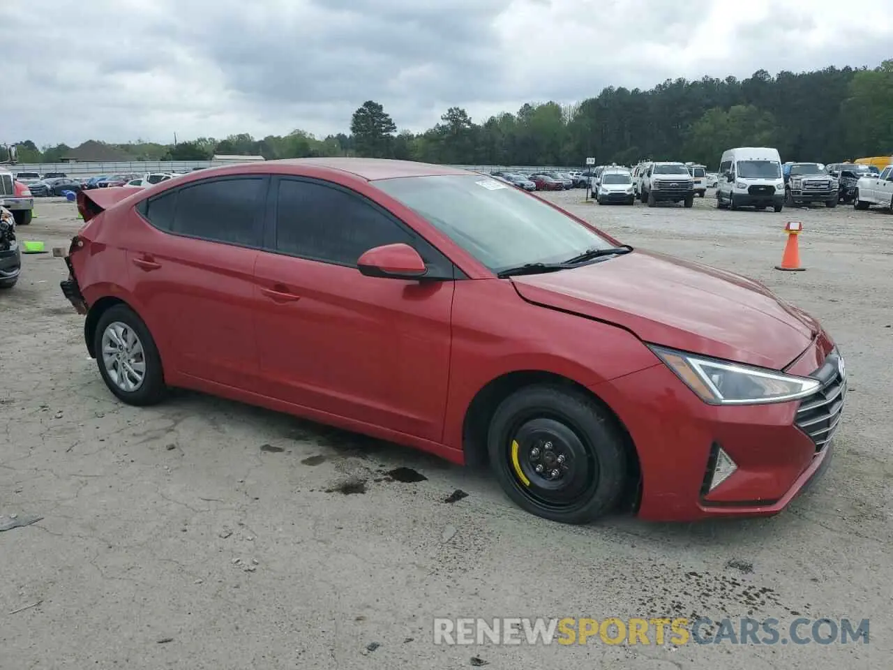 4 Photograph of a damaged car 5NPD74LFXLH516054 HYUNDAI ELANTRA 2020