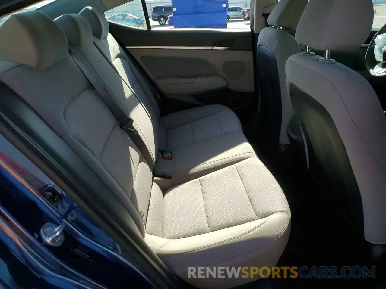 10 Photograph of a damaged car 5NPD74LFXLH532187 HYUNDAI ELANTRA 2020