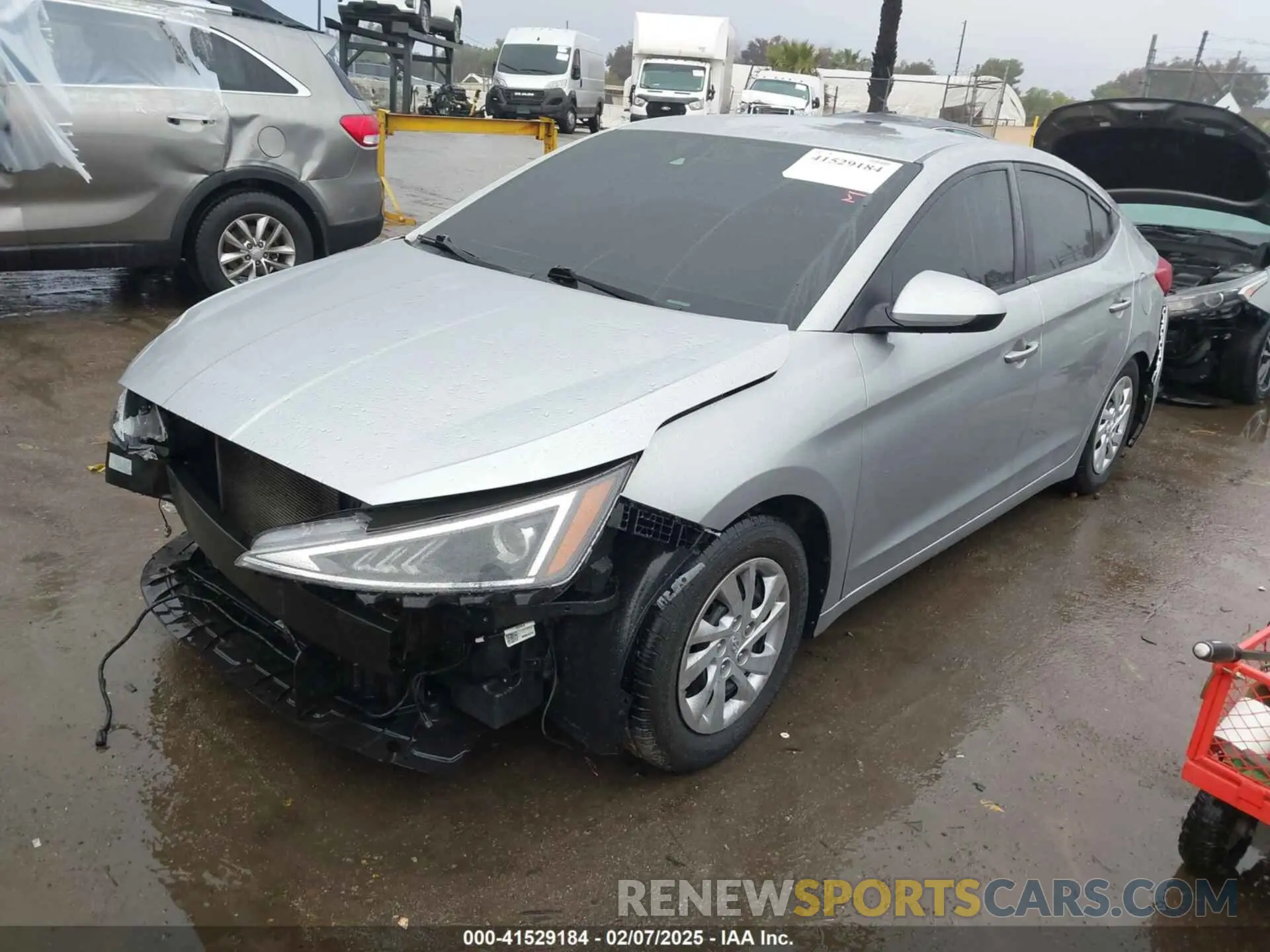 2 Photograph of a damaged car 5NPD74LFXLH587142 HYUNDAI ELANTRA 2020