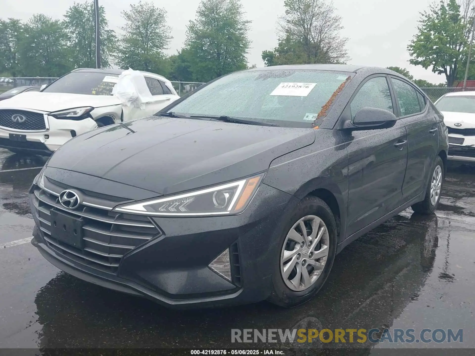 2 Photograph of a damaged car 5NPD74LFXLH599405 HYUNDAI ELANTRA 2020
