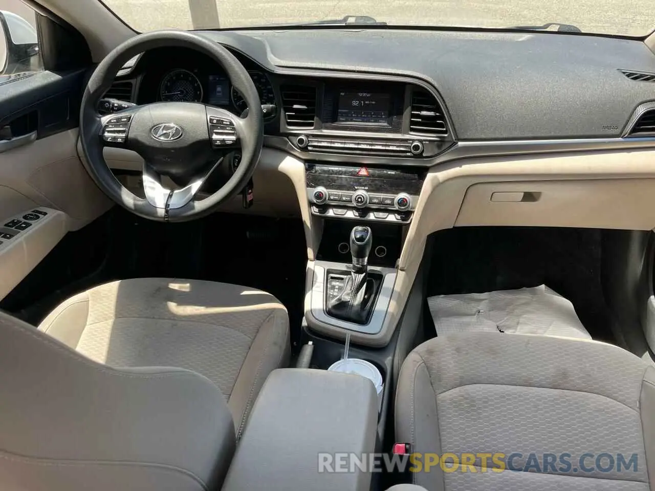 9 Photograph of a damaged car 5NPD74LFXLH609740 HYUNDAI ELANTRA 2020