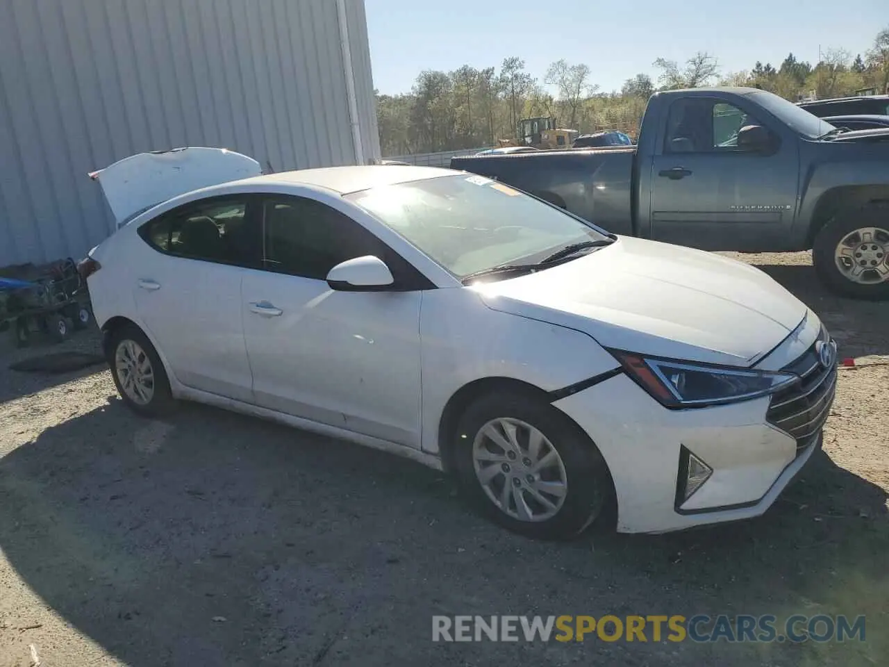 4 Photograph of a damaged car 5NPD74LFXLH609852 HYUNDAI ELANTRA 2020